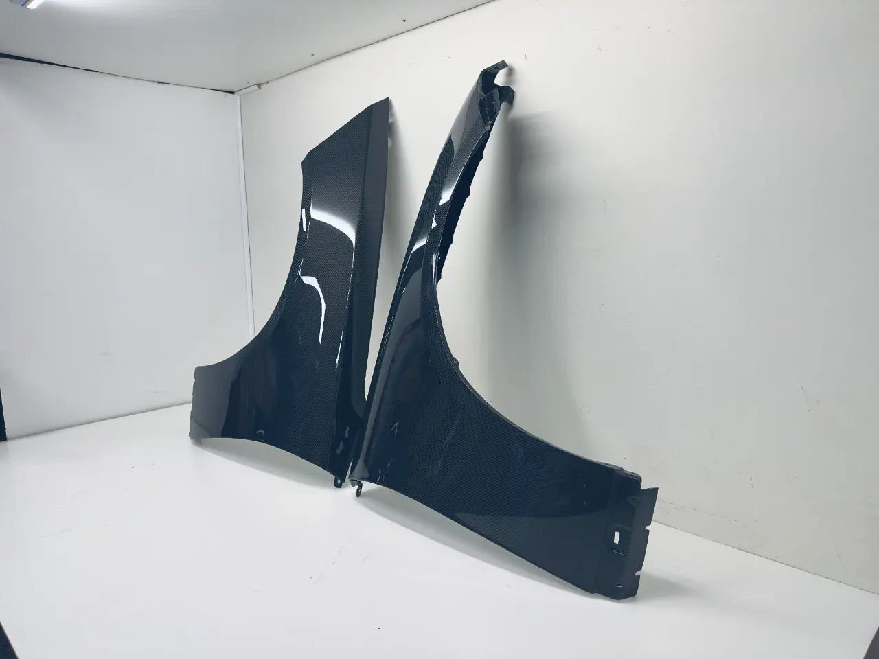 2015–2023 Dodge Charger Slim Body – Carbon Fiber Fenders (Pair)